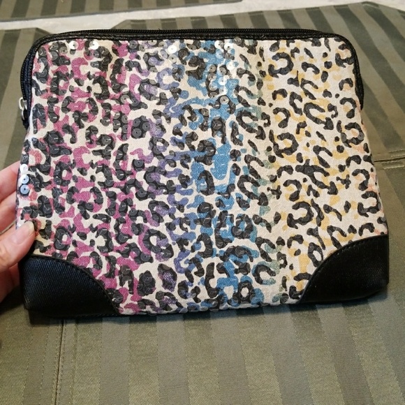 Nine West Bow Wallet and Leopard Zip Pouch - Picture 7 of 8